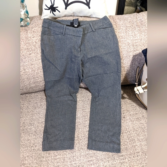 Size 12 Mossimo stretch tweed like capri - Picture 1 of 4